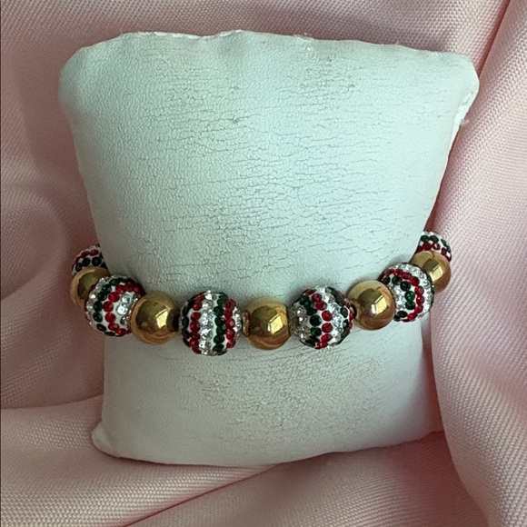 Red, White & Blue Patriotic or 4th of July Rhinestone Beaded Bracelet - Picture 4 of 7